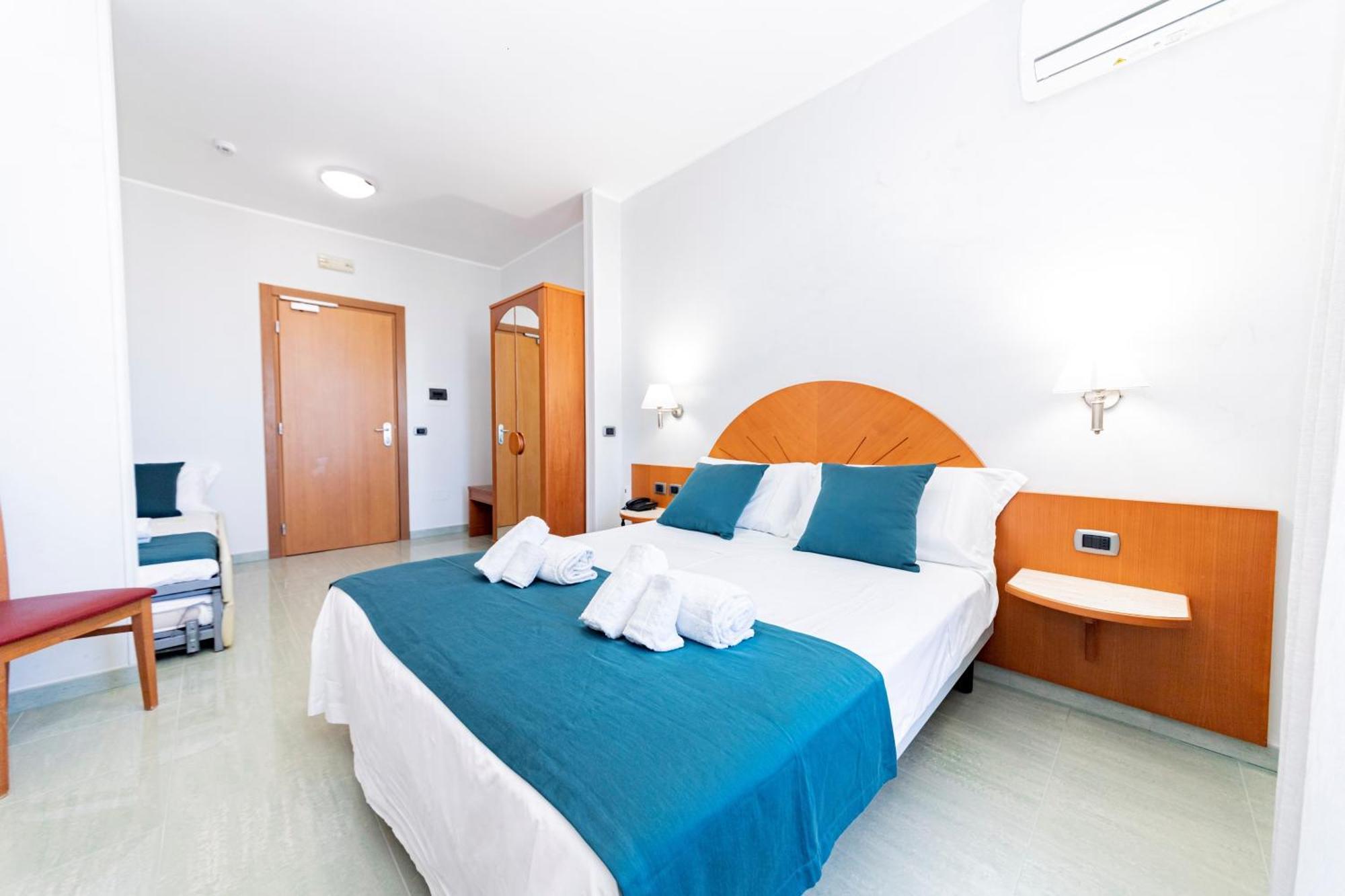 Hotel Alba Torre Lapillo Eksteriør bilde
