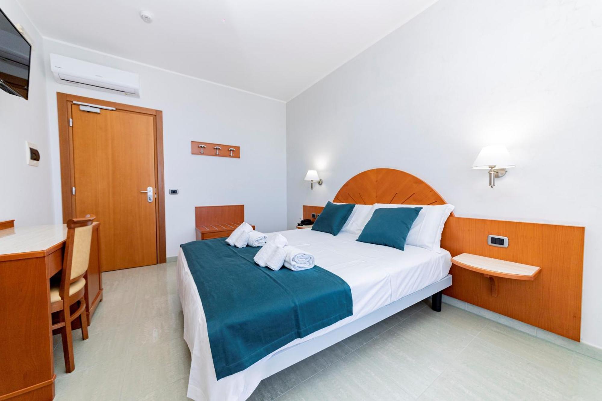 Hotel Alba Torre Lapillo Eksteriør bilde